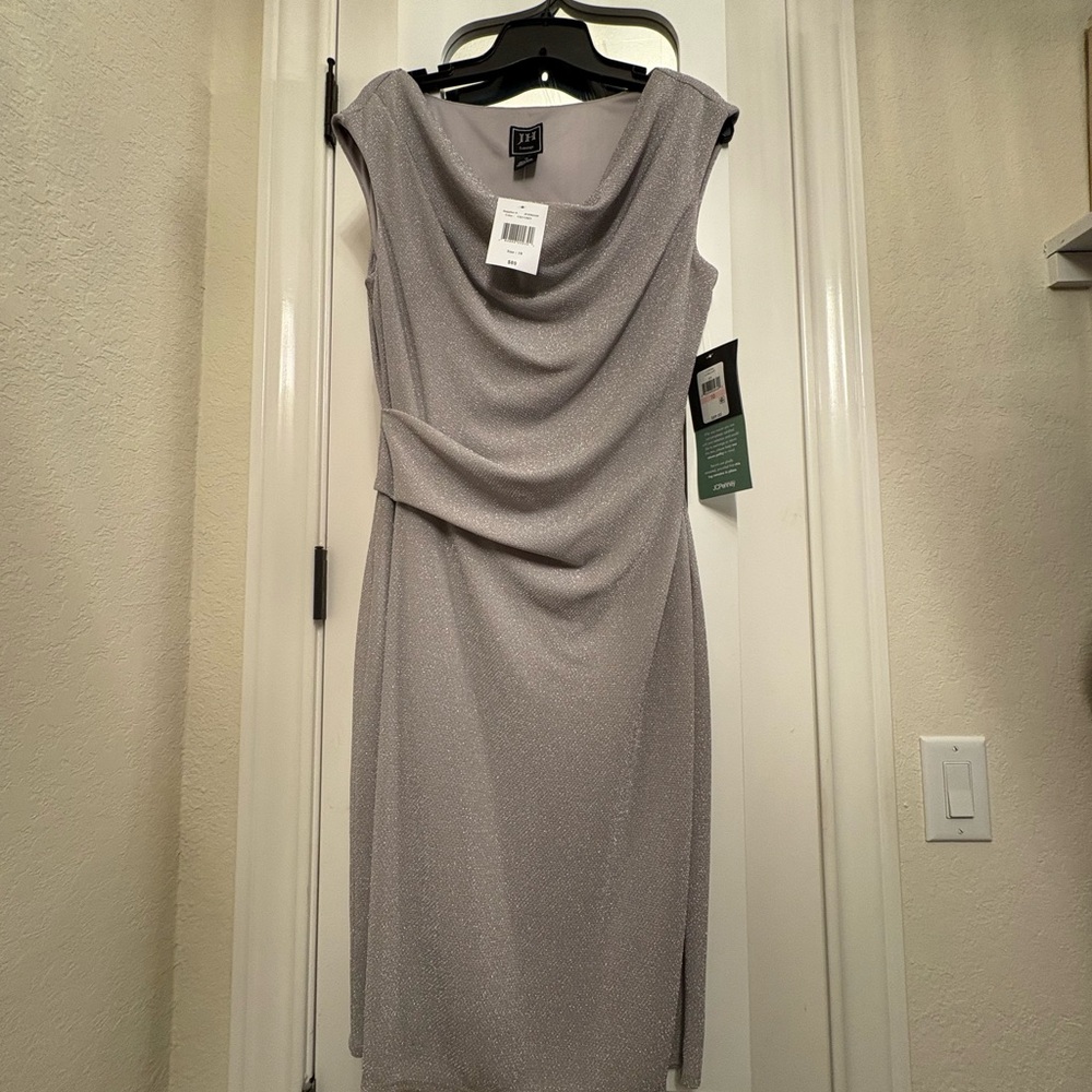 Elegant Sleeveless Dress JH Evening Silver Gray Shimmer Dress never been worn